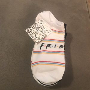 FRIENDS TV Show 90s Ankle Socks 5-Pack NWT
